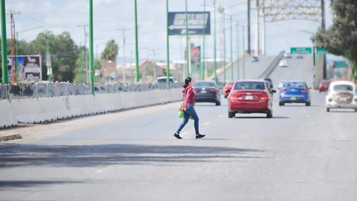 puente peatonal en Carretera a Rioverde (3)